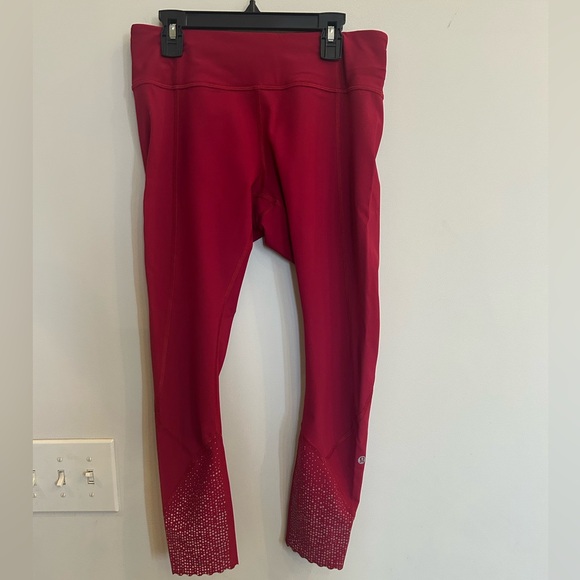 Lululemon Women’s Red Wunder Train High Rise Cropped 23” Leggings Size 8 Tight - Picture 1 of 7